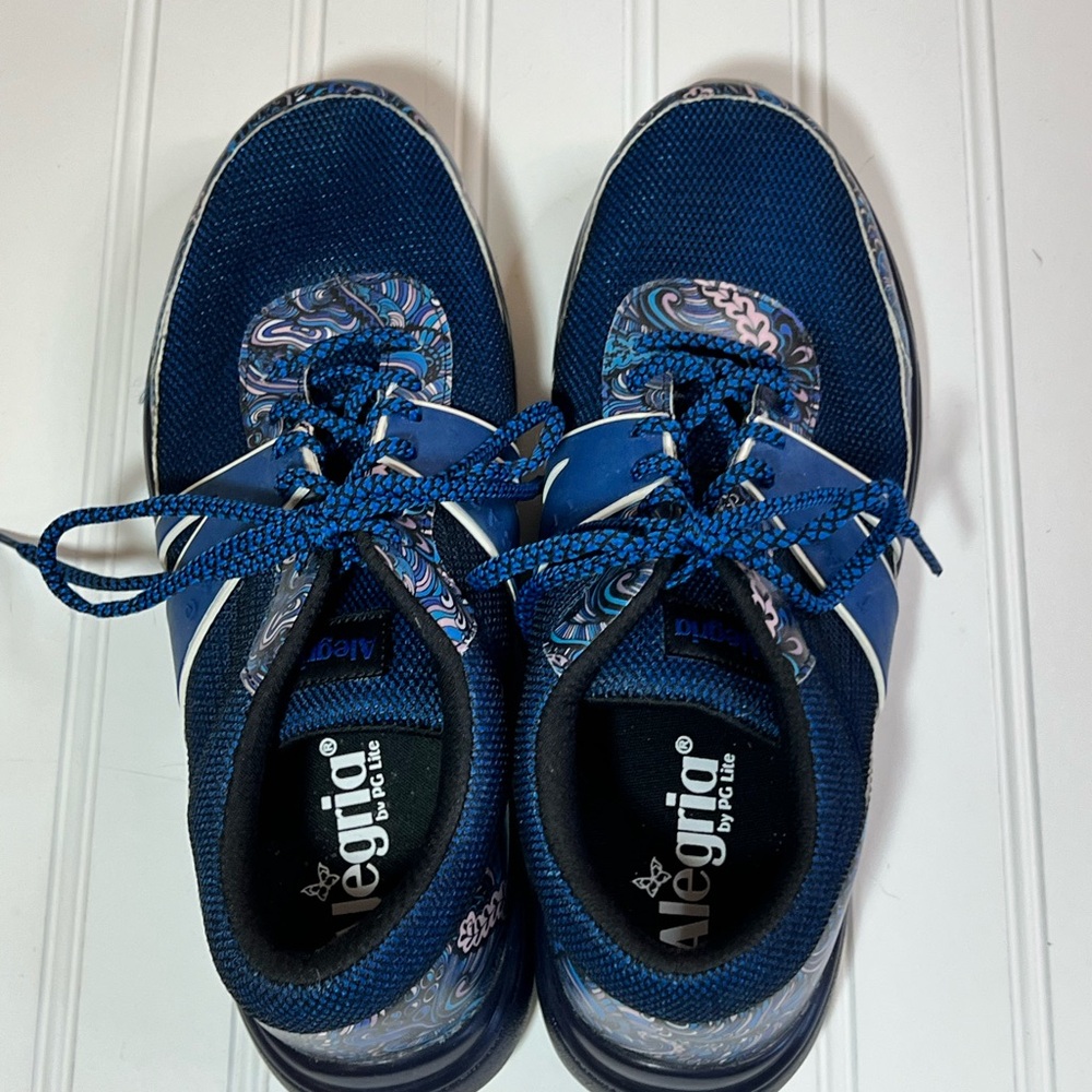 Alegria Traq Qarma Walking Sneakers Size 39 8-8.5 Wild Child Blue Pattern View 4